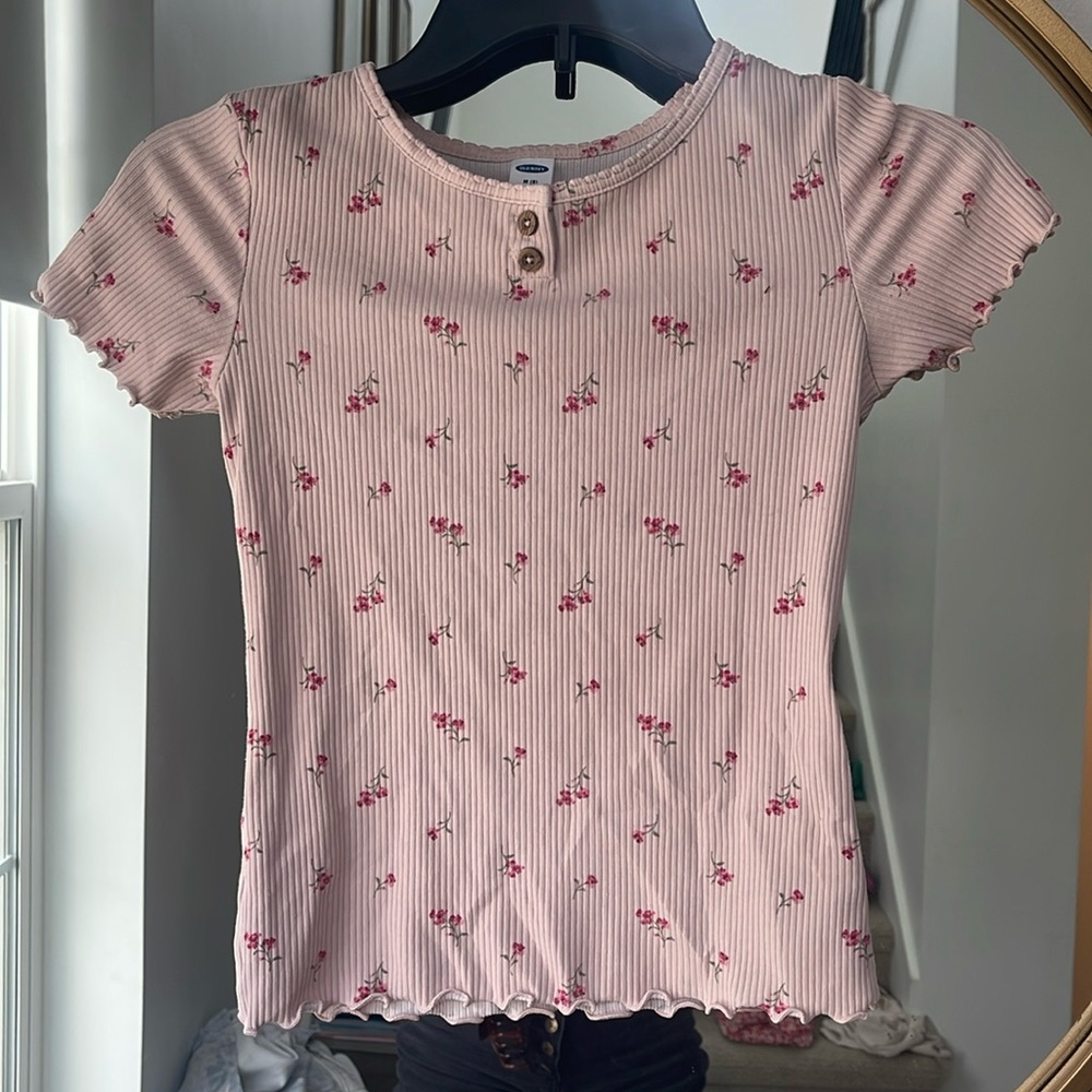 Pink t shirt